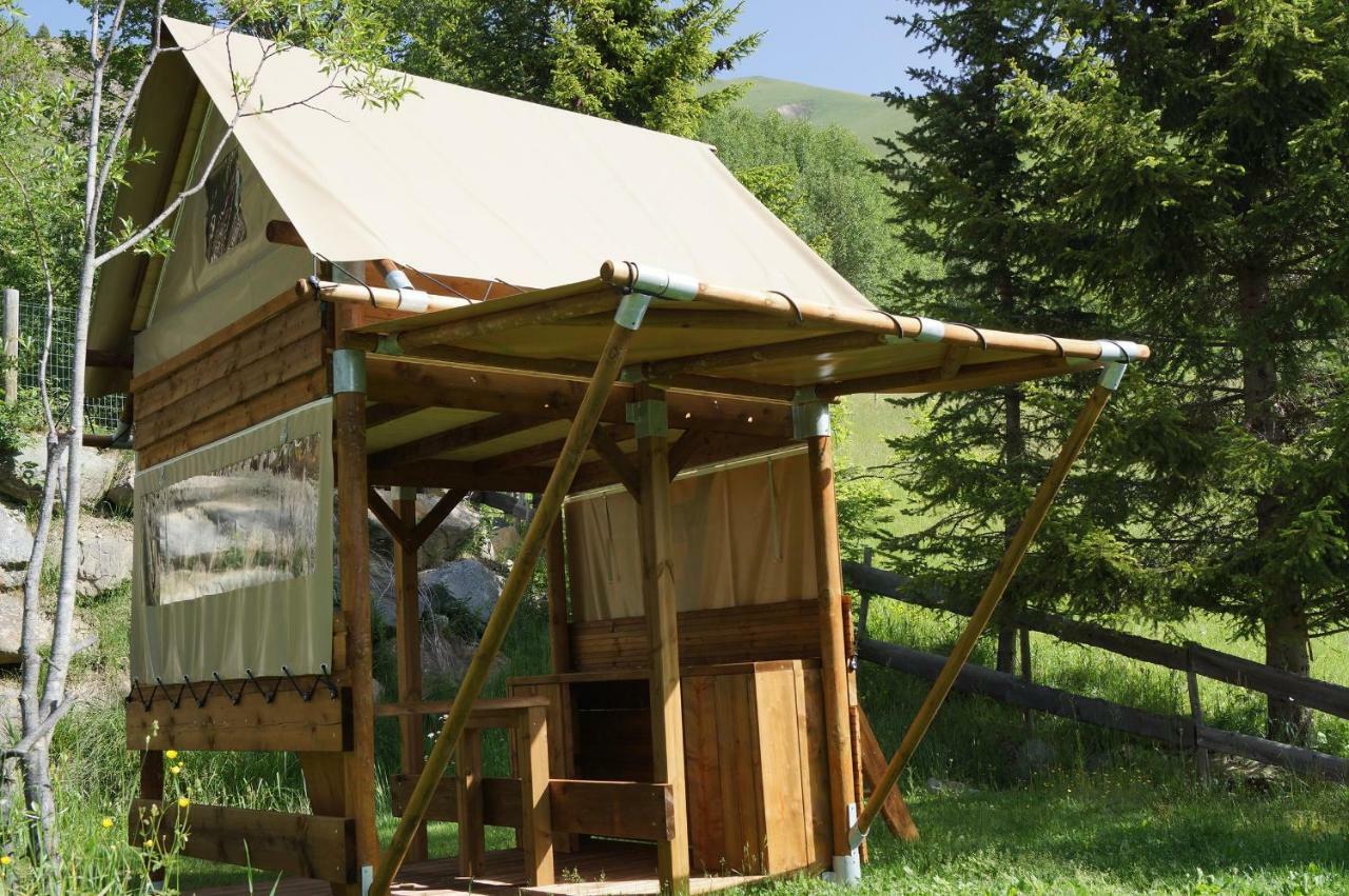 Le Domaine Du Trappeur Hotel Saint-Sorlin-dʼArves Kültér fotó
